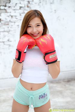杨超越图片
